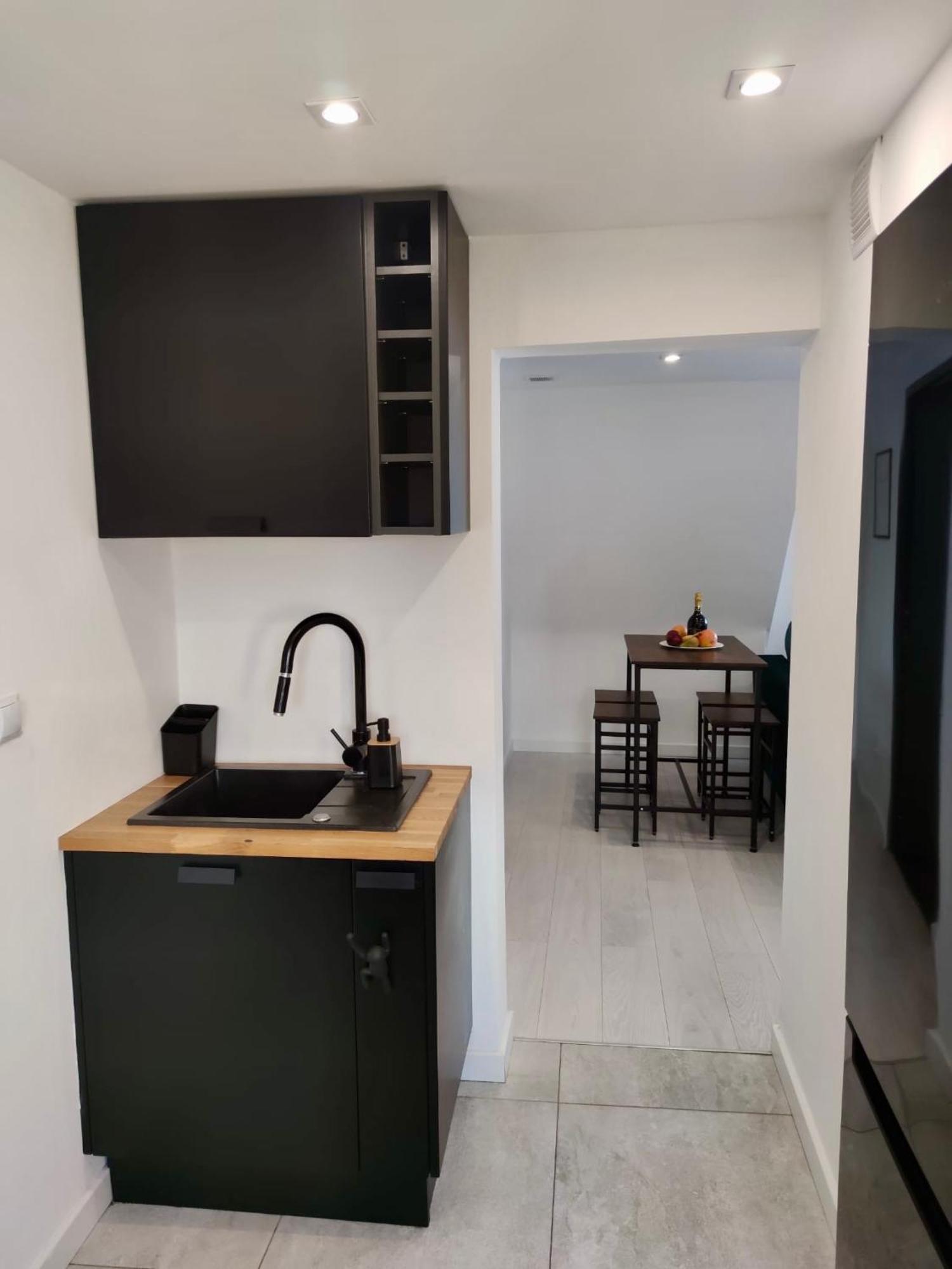 Apartament Michalowskiego W Poblizu Radiostacji กลีวิตเซ ภายนอก รูปภาพ
