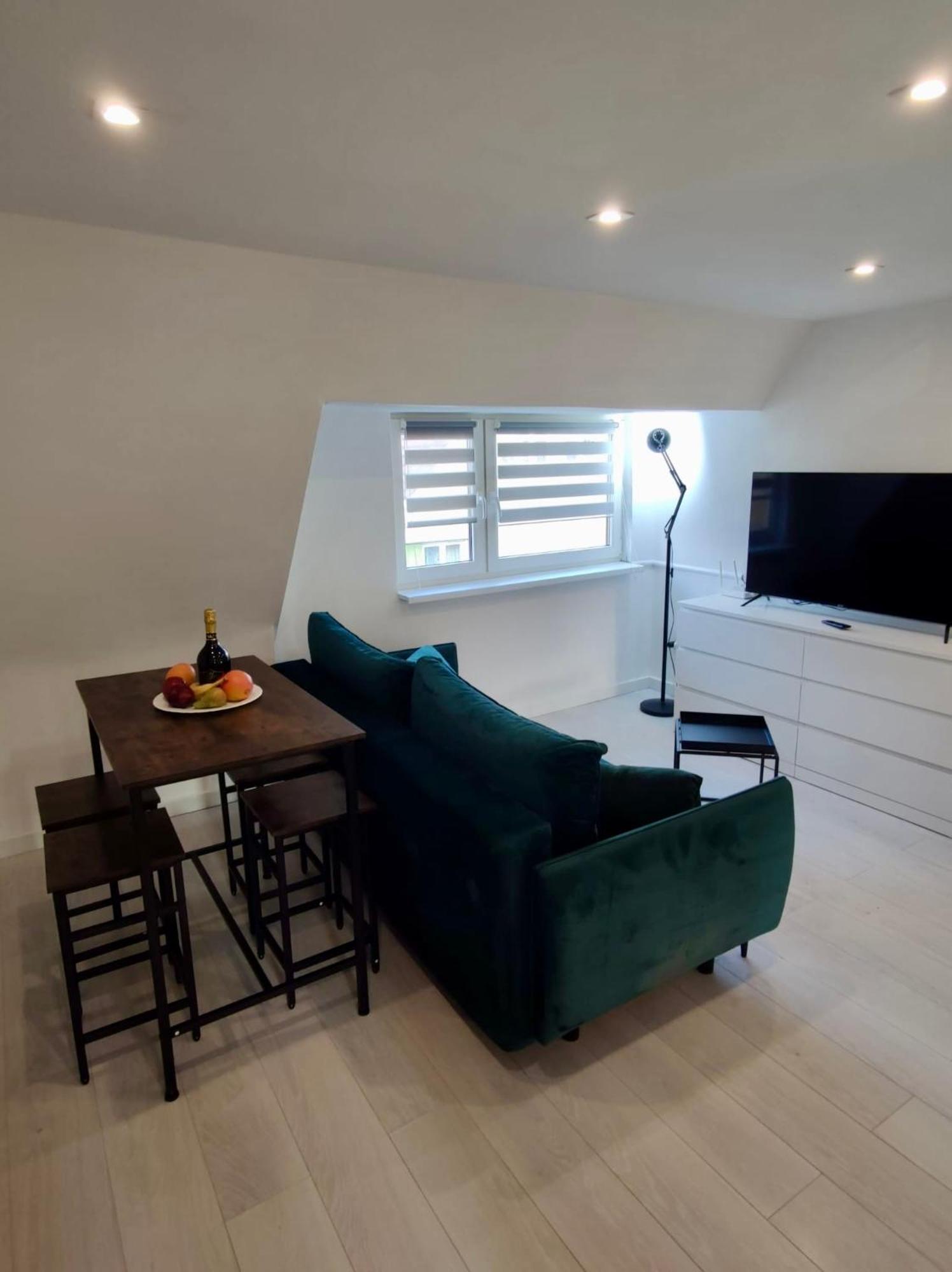 Apartament Michalowskiego W Poblizu Radiostacji กลีวิตเซ ภายนอก รูปภาพ